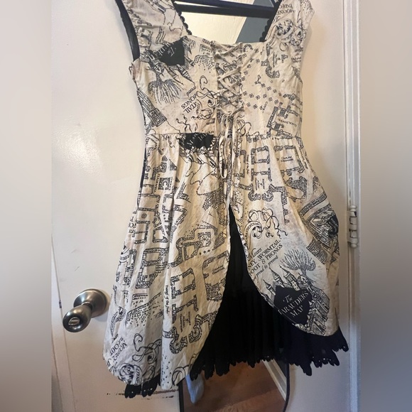 Harry Potter Marauder’s Map Dress - Picture 3 of 9